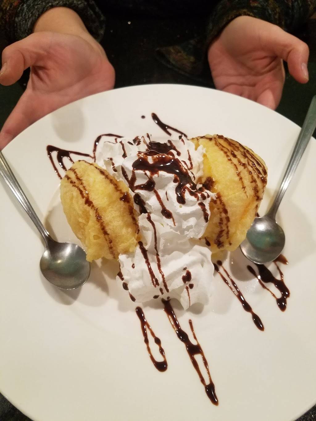 Taki Sushi | restaurant | 420 E Bayaud Ave, Denver, CO 80209, USA | 3032820111 OR +1 303-282-0111