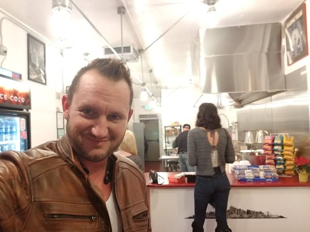 Steak N Fries | restaurant | 1039 Garnet Ave, San Diego, CA 92109, USA | 8583526600 OR +1 858-352-6600