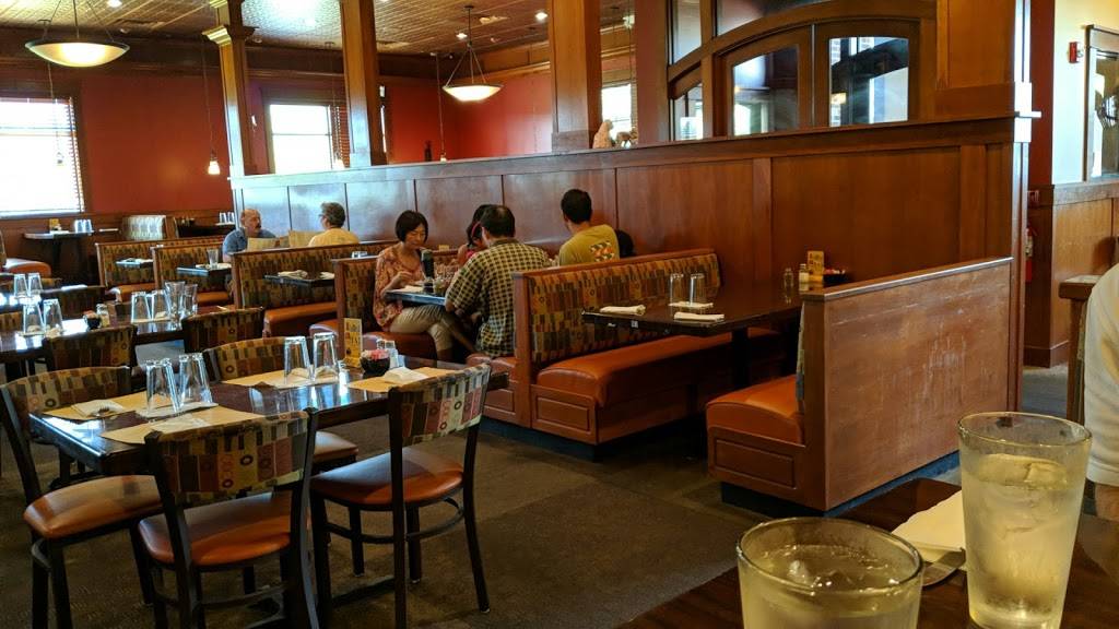 Amaravati Indian Royal Cuisine | restaurant | 2501 Village Green Pl, Champaign, IL 61822, USA | 2179541012 OR +1 217-954-1012