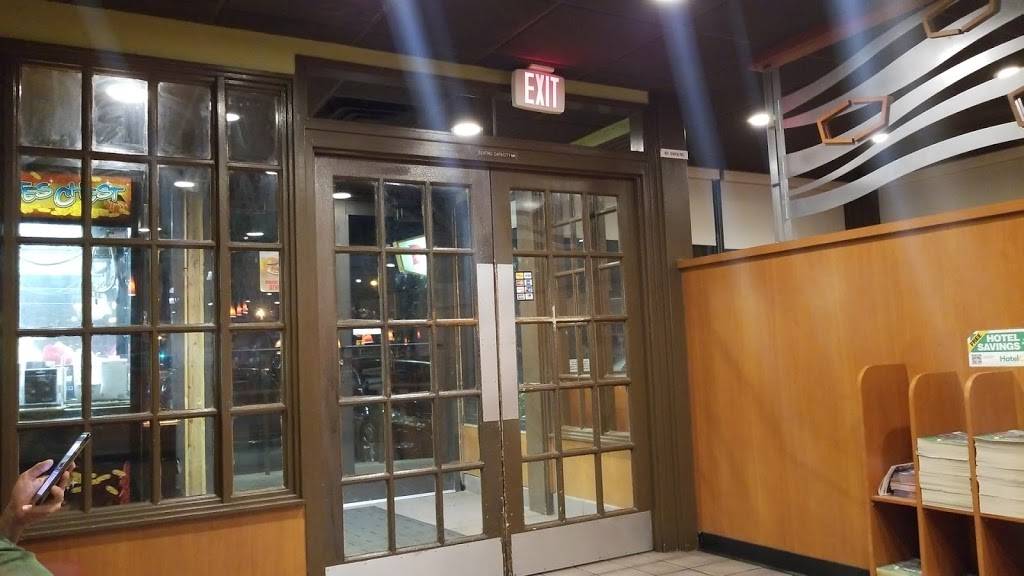 Dennys | restaurant | 5825 NW 36th St, Miami, FL 33166, USA | 3058716964 OR +1 305-871-6964