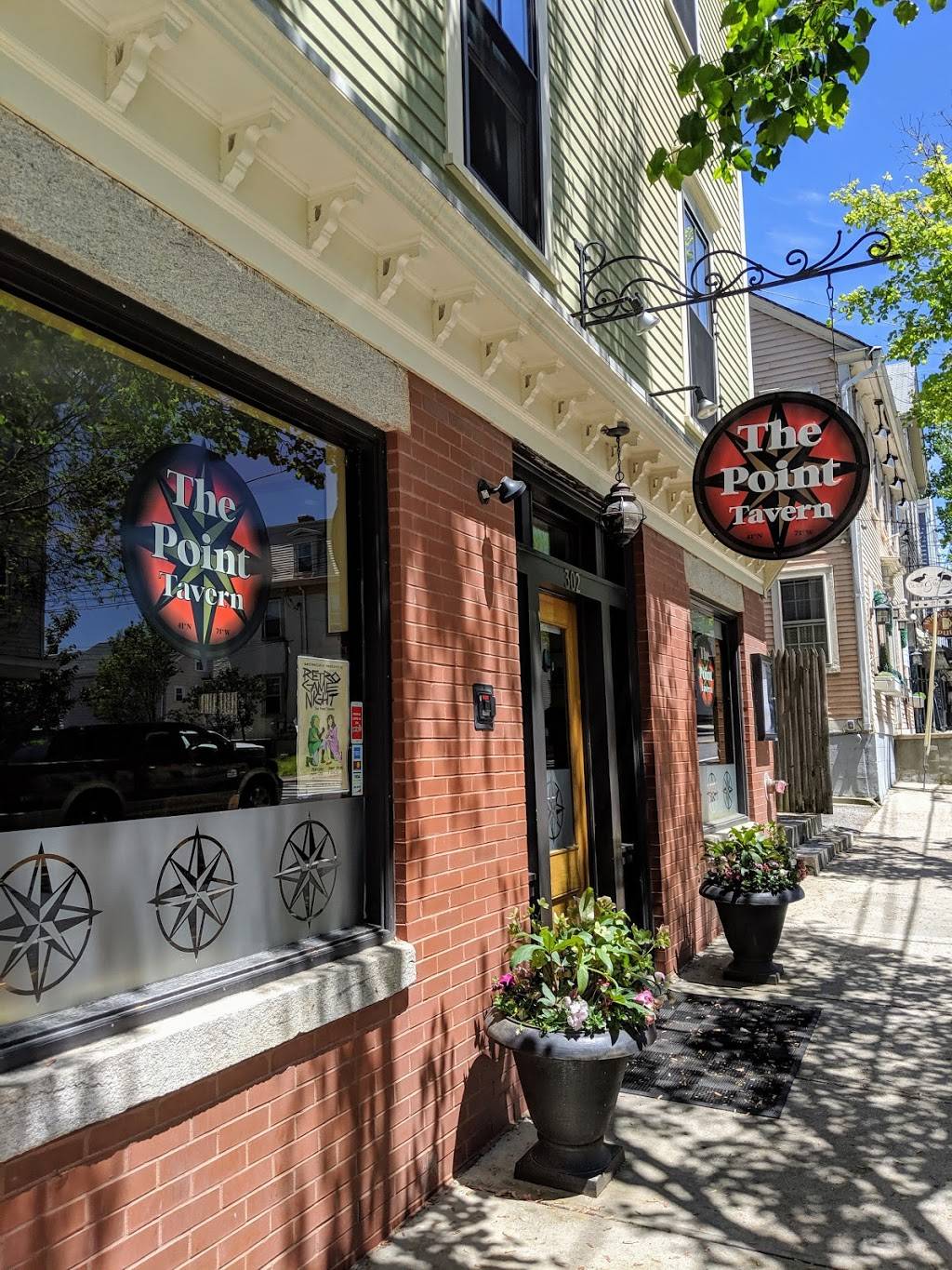 The Point Tavern | restaurant | 4469, 302 Wickenden St, Providence, RI 02903, USA | 4017514900 OR +1 401-751-4900