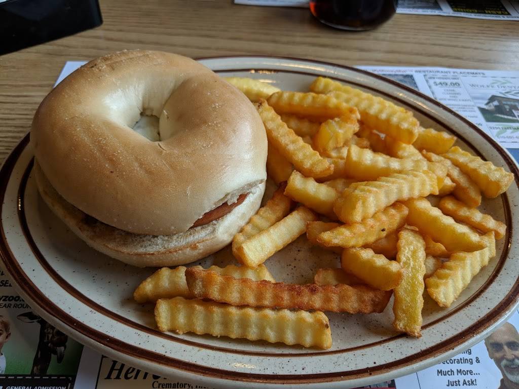 Valley Family Restaurant | restaurant | 2816 Easton Ave, Bethlehem, PA 18017, USA | 6108657822 OR +1 610-865-7822