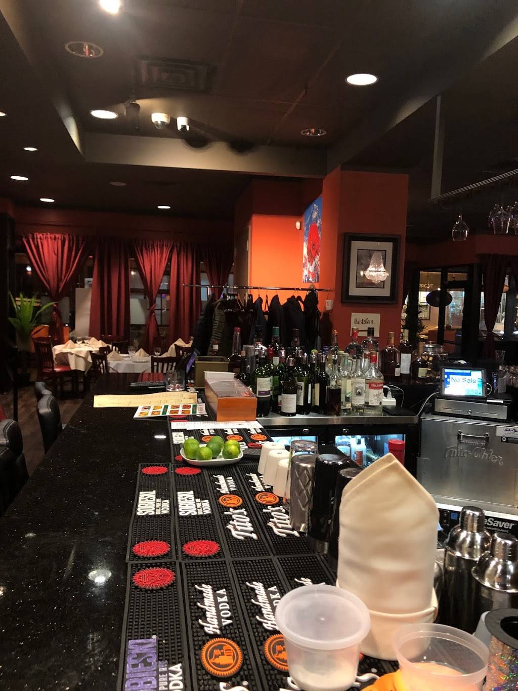 Laliguras Indian Nepali Bistro | restaurant | 2332 Wisconsin Ave NW, Washington, DC 20007, USA | 2028274904 OR +1 202-827-4904