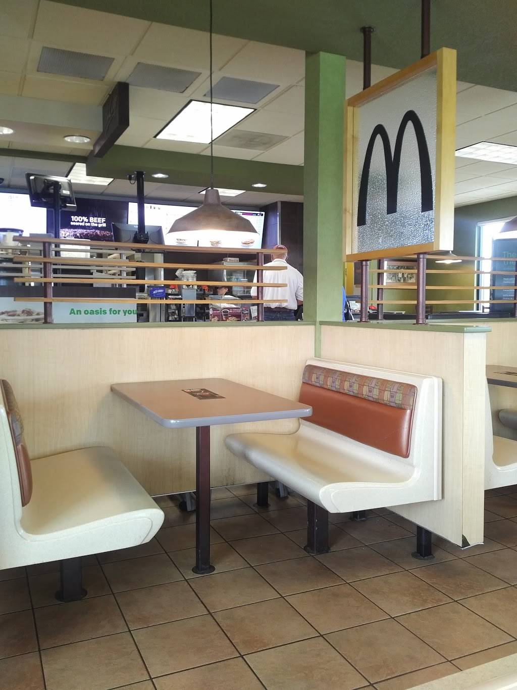 McDonalds | cafe | 2901 Sunset Dr, Norwalk, IA 50211, USA | 5152562692 OR +1 515-256-2692