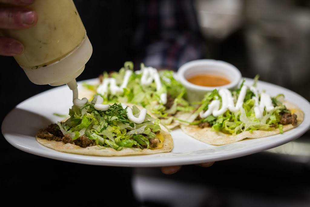 Lighthouse Restaurant & Bar | restaurant | 10808 NW St Helens Rd, Portland, OR 97231, USA | 5032408827 OR +1 503-240-8827