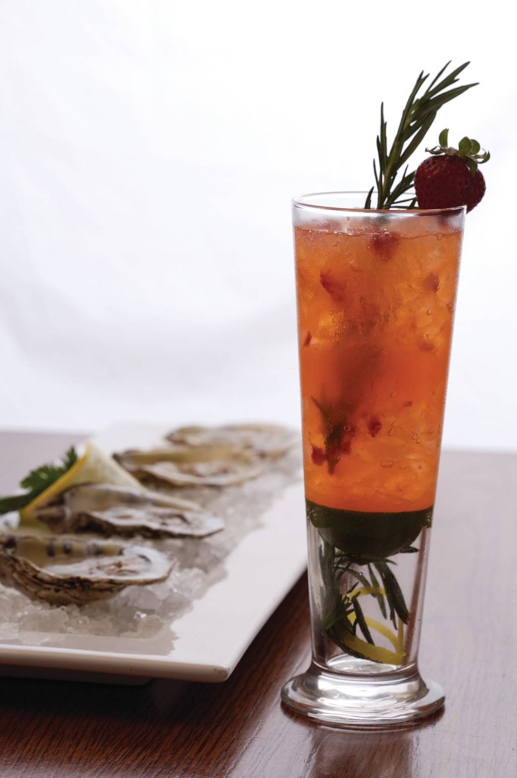 Holy Mackerel! | restaurant | 70 Yorktown Shopping Center, Lombard, IL 60148, USA | 6309533444 OR +1 630-953-3444