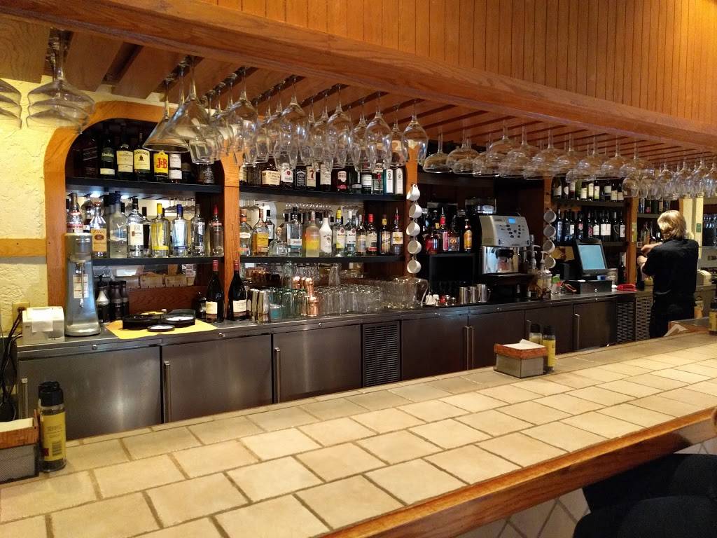 Olive Garden Italian Restaurant | meal takeaway | 18180 W Bluemound Rd, Brookfield, WI 53045, USA | 2628210300 OR +1 262-821-0300