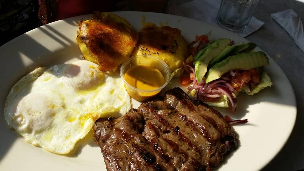 Harrys Restaurant | restaurant | 318 Tuam St, Houston, TX 77006, USA | 7135280198 OR +1 713-528-0198