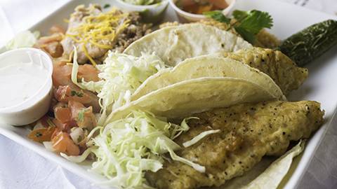Julioberto’s Fresh Mexican Food | restaurant | 2750 E Thomas Rd, Phoenix, AZ 85016, USA | 6029529494 OR +1 602-952-9494