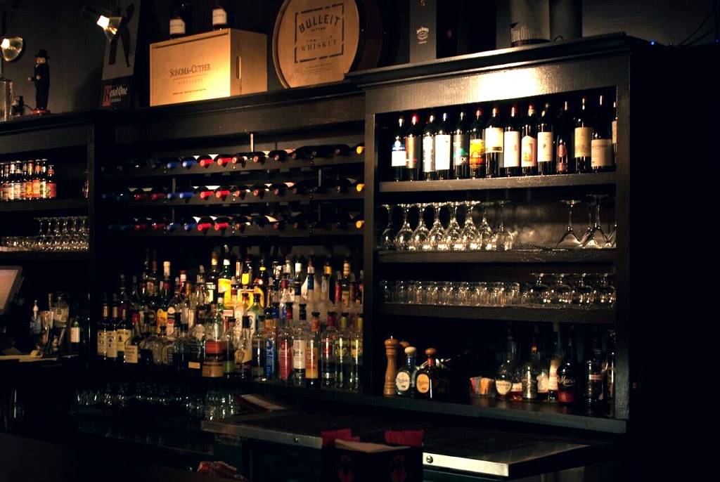 Mungos Italian Eatery | restaurant | 100 E Main St, Collinsville, IL 62234, USA | 6186326864 OR +1 618-632-6864