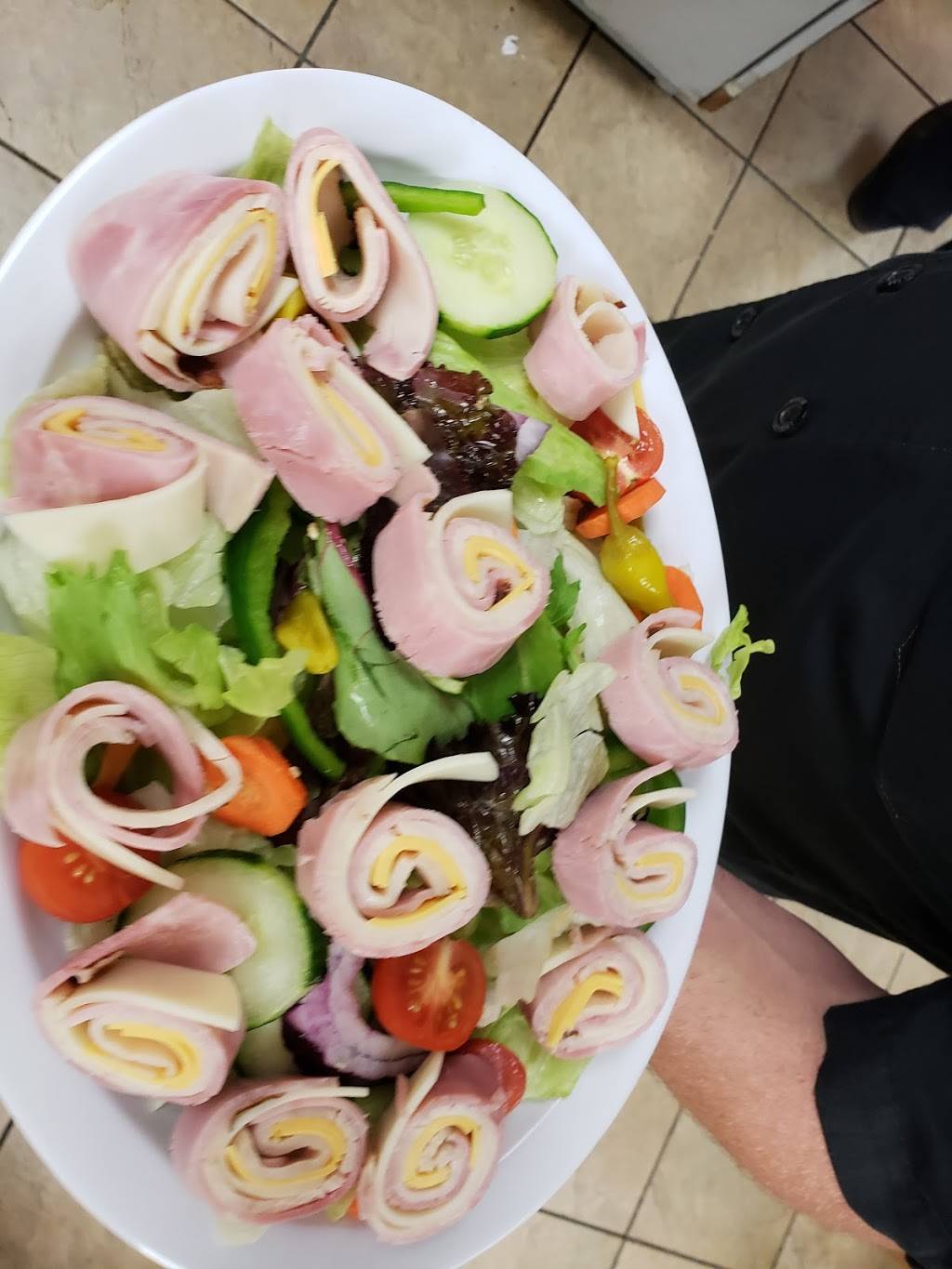 Romas Pizzeria | restaurant | 10400 Shaker Dr, Columbia, MD 21046, USA | 4107725333 OR +1 410-772-5333