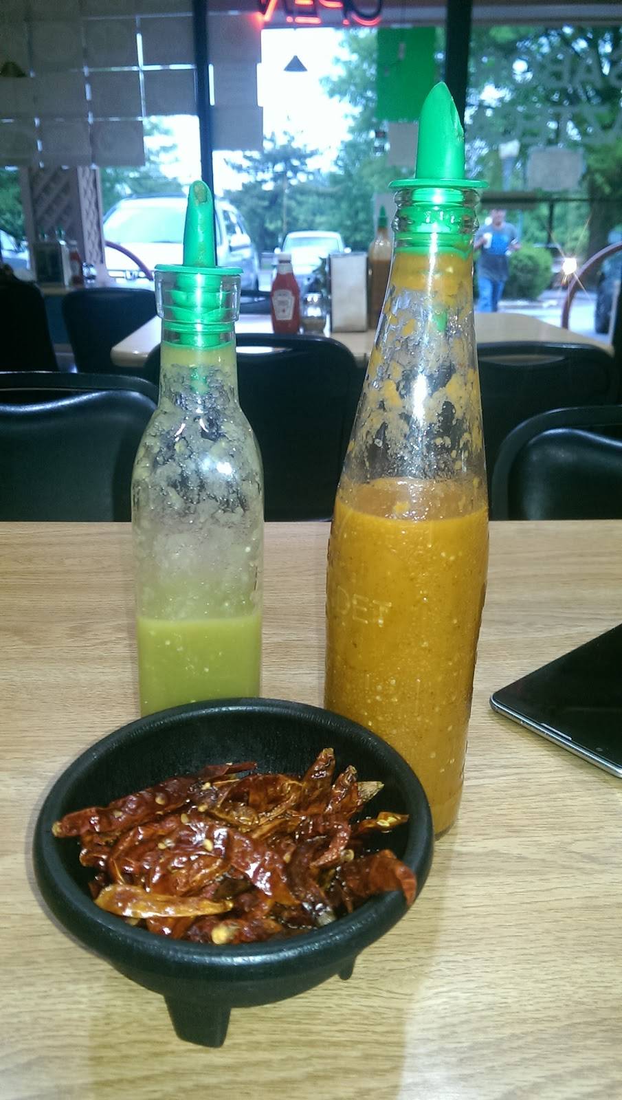 Sabor Azteca | restaurant | 8 E Diamond Ave, Gaithersburg, MD 20877, USA | 3019877272 OR +1 301-987-7272