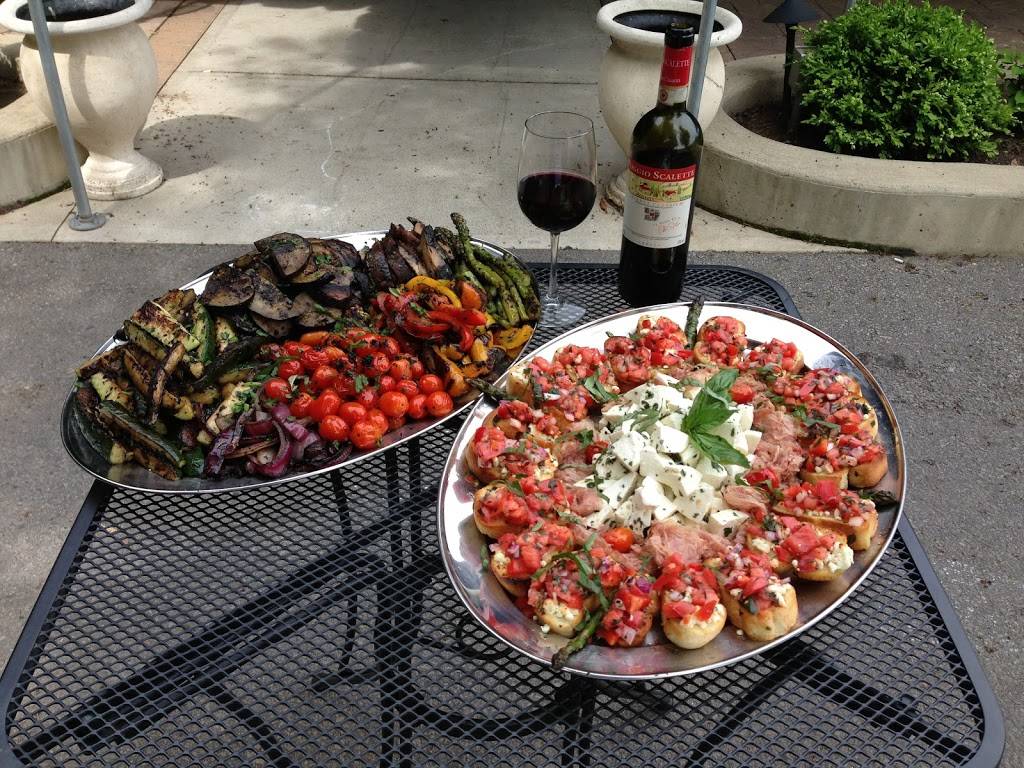 Russells | restaurant | 1918 Ash St, Scranton, PA 18510, USA | 5709618949 OR +1 570-961-8949