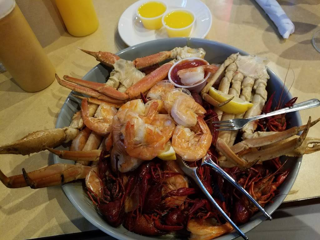 Lone Star Grill | restaurant | 3435 TX-146, Bacliff, TX 77518, USA | 8328643788 OR +1 832-864-3788