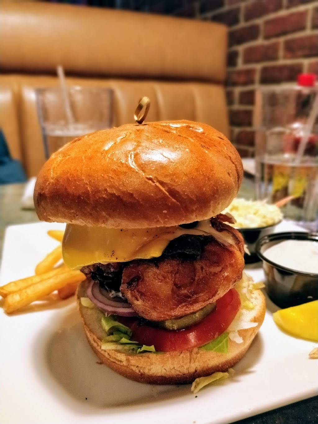 Shucks Tavern & Oyster Bar - Flamingo Rd | restaurant | 9338 W Flamingo Rd, Las Vegas, NV 89147, USA | 7022554890 OR +1 702-255-4890