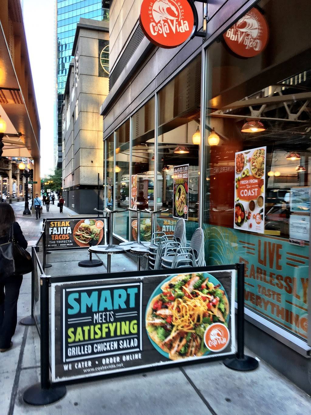 Costa Vida | restaurant | 218 W Lake St, Chicago, IL 60606, USA | 3123743344 OR +1 312-374-3344