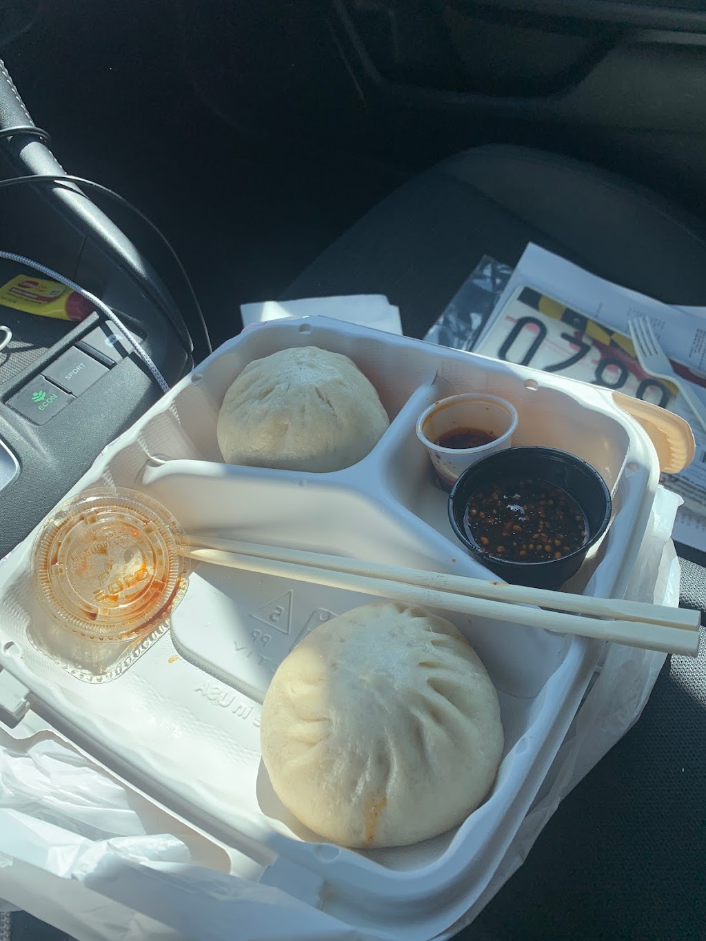 Mom’s Momo | restaurant | 25387 Pleasant Valley Rd Suite 110, Chantilly, VA 20152, USA | 5714258916 OR +1 571-425-8916