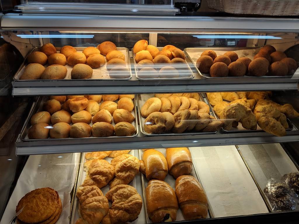 Delicias Bakery Cafe | bakery | 2140 Whisper Lakes Blvd, Orlando, FL 32837, USA | 4078888446 OR +1 407-888-8446