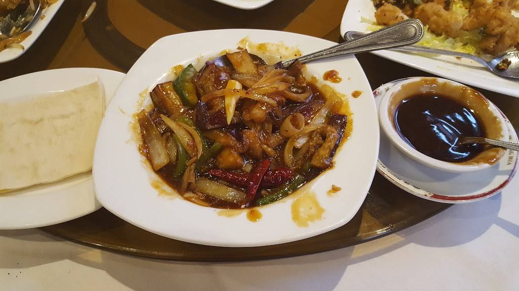 Hong Hua Fine Chinese Dining | restaurant | 27925 Orchard Lake Rd, Farmington, MI 48334, USA | 2484892280 OR +1 248-489-2280