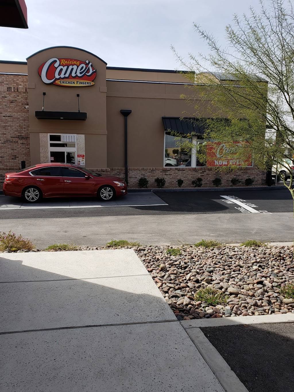 Raising Canes Chicken Fingers | meal takeaway | 180 N Nellis Blvd, Las Vegas, NV 89110, USA | 7023311135 OR +1 702-331-1135