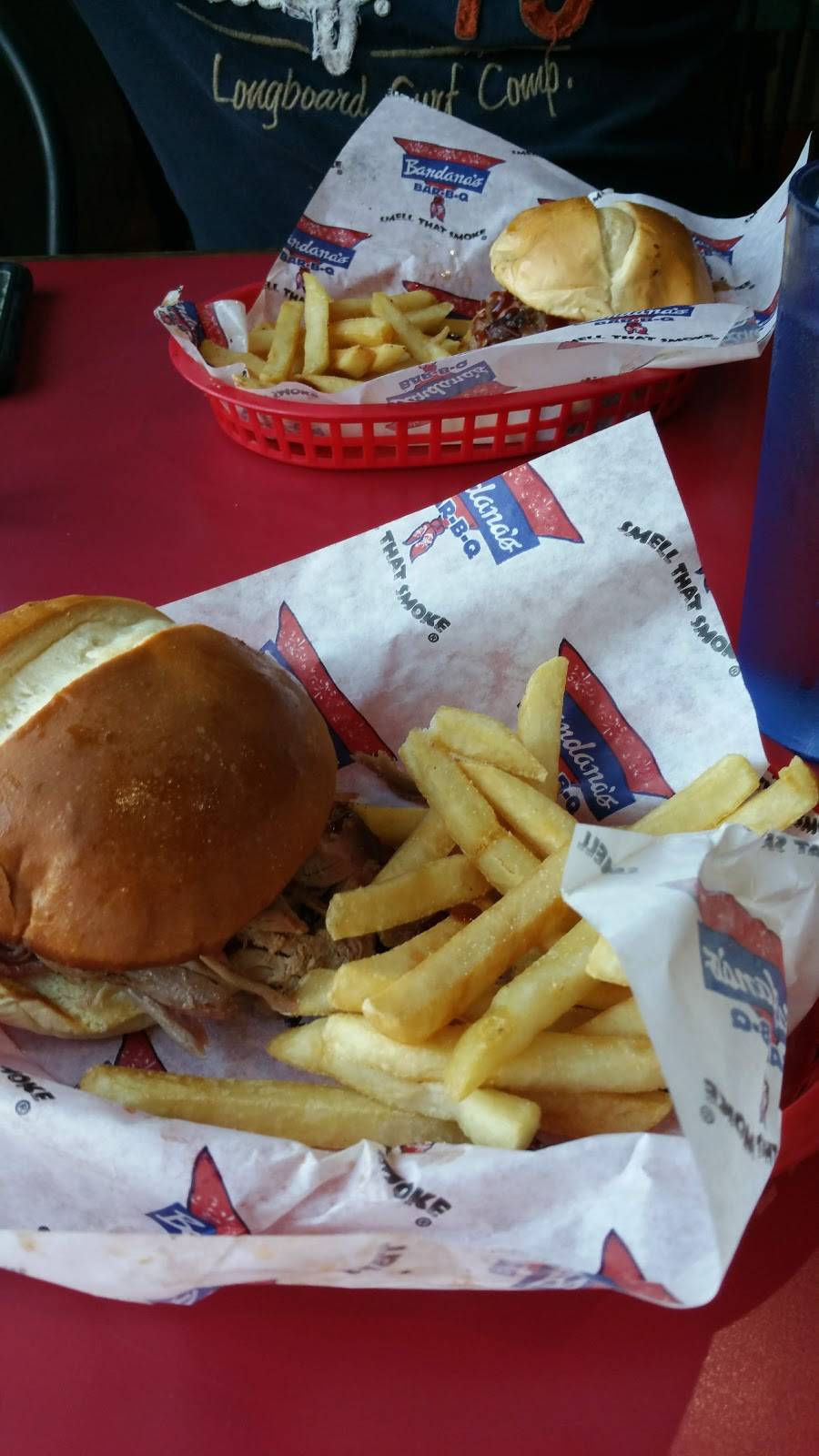 Bandanas Bar-B-Q | restaurant | 3405 Clark Ln, Columbia, MO 65201, USA | 5732562229 OR +1 573-256-2229