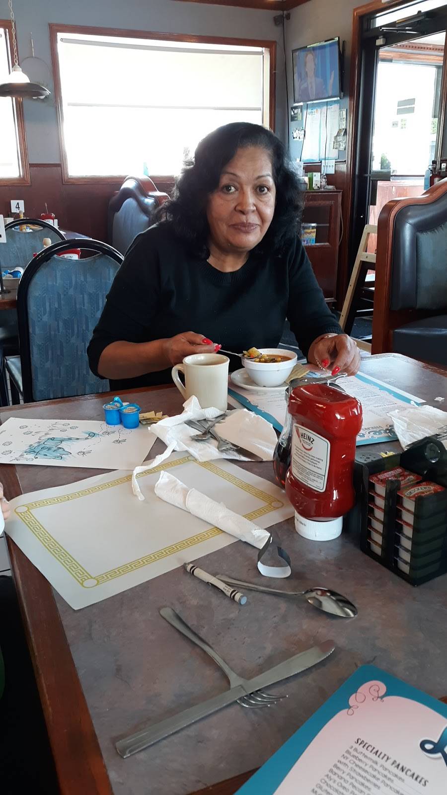 Lakes Pancake House | restaurant | 25489 IL-173, Antioch, IL 60002, USA | 8476031731 OR +1 847-603-1731