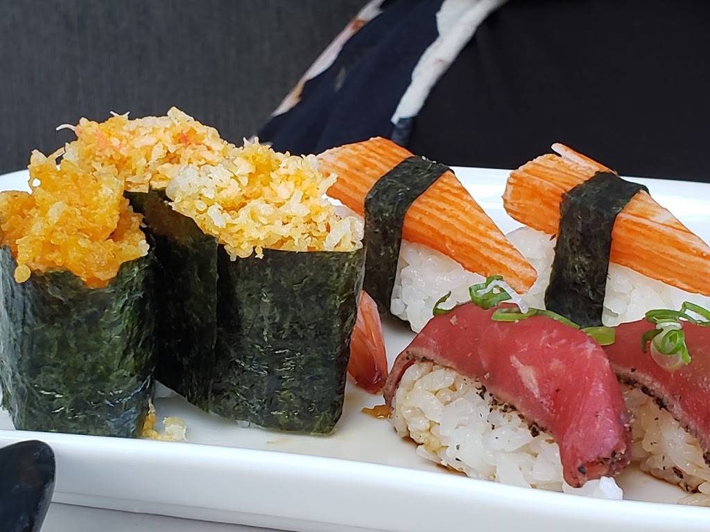 Spoon & Fork | restaurant | 130 Park Pl Blvd, Barrie, ON L4N 0L1, Canada | 7057338838 OR +1 705-733-8838