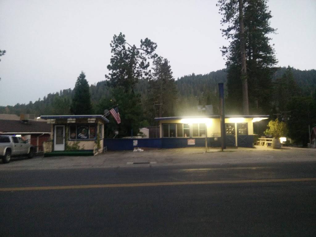 The A Burger | restaurant | 24075 Lake Dr, Crestline, CA 92325, USA | 9093382423 OR +1 909-338-2423