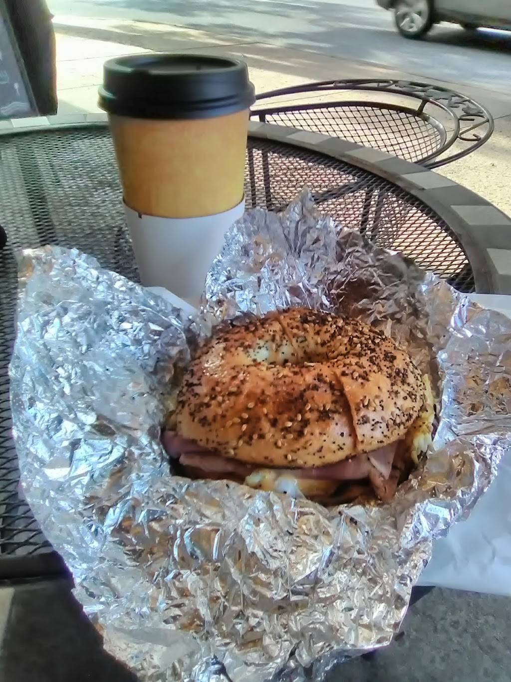 The Perfect Blend Cafe | restaurant | 31 W Patrick St, Frederick, MD 21701, USA | 3016628020 OR +1 301-662-8020