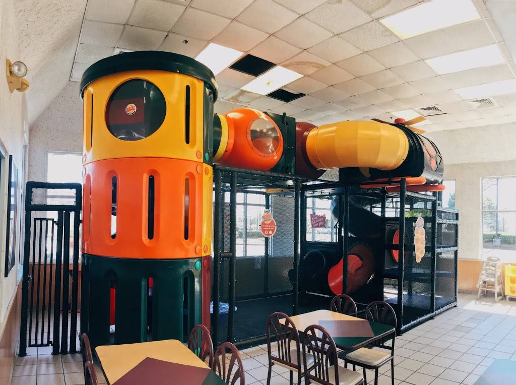 Burger King | restaurant | 890 N Main St, Alpharetta, GA 30009, USA | 7704758200 OR +1 770-475-8200