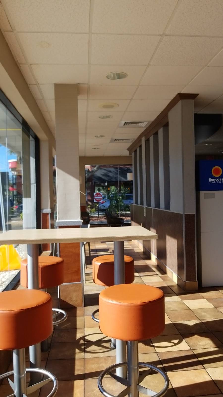 McDonalds | cafe | 2315 Tyrone Blvd N, St. Petersburg, FL 33710, USA | 7273815167 OR +1 727-381-5167