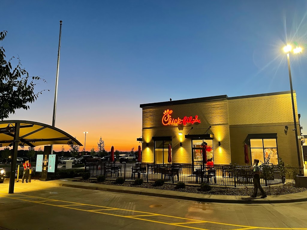 Chick-fil-A | restaurant | 11801 Plantside Dr, Jeffersontown, KY 40299, USA | 5022120008 OR +1 502-212-0008
