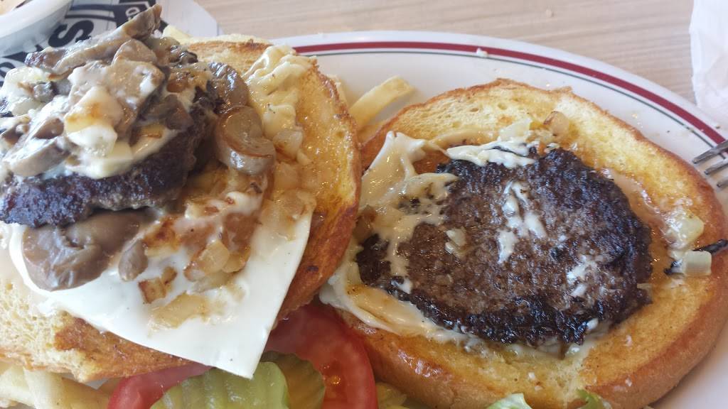 Huddle House | restaurant | 808 E Liberty St, York, SC 29745, USA | 8036847658 OR +1 803-684-7658