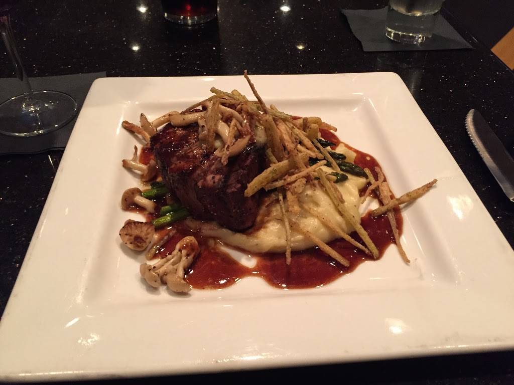 McKays | restaurant | 3540 S Figueroa St, Los Angeles, CA 90007, USA | 2137434111 OR +1 213-743-4111