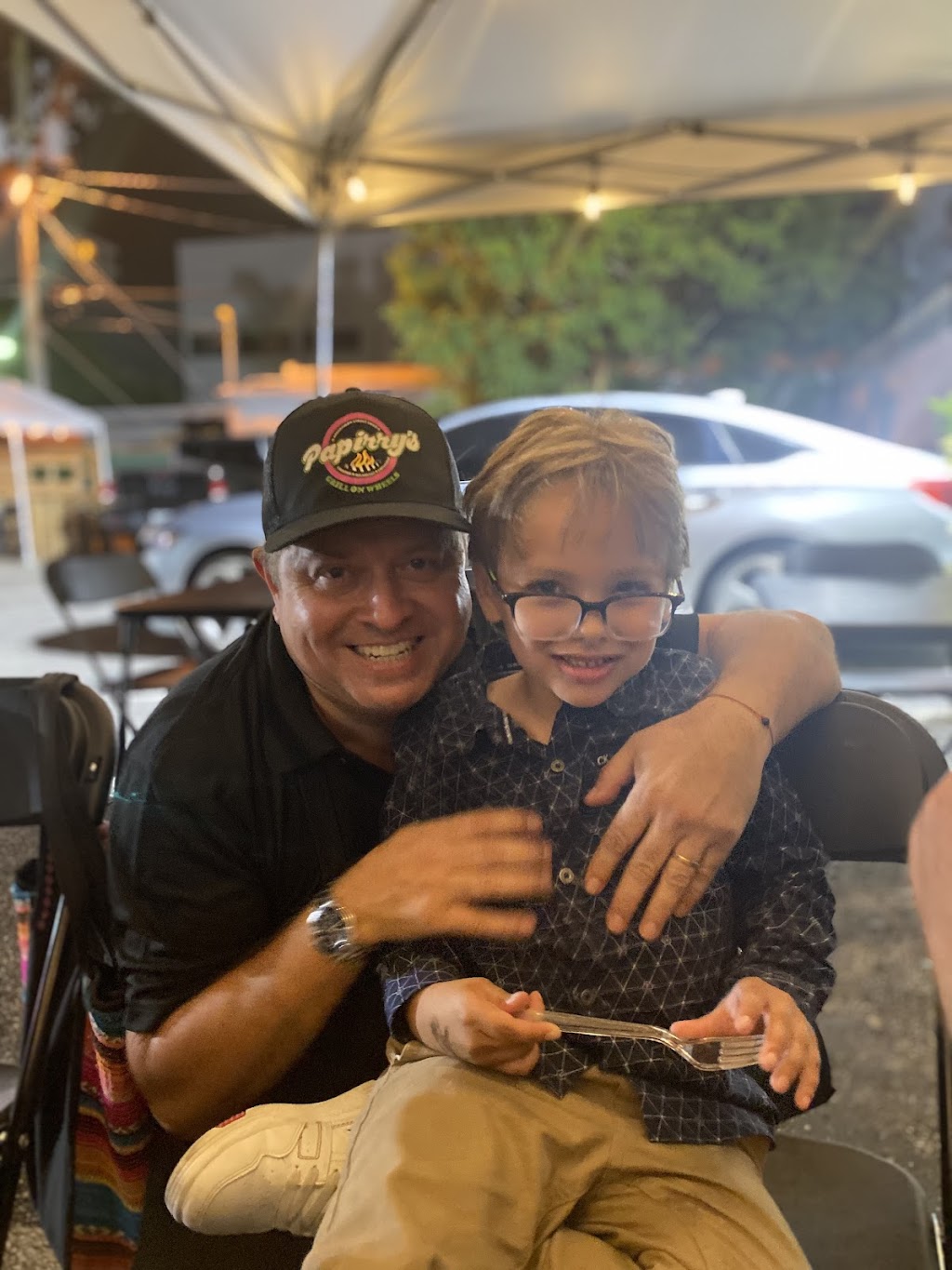 Papirrys Grill on Wheels | restaurant | 220 NE 30th St, Miami, FL 33137, USA | 3053051802 OR +1 305-305-1802