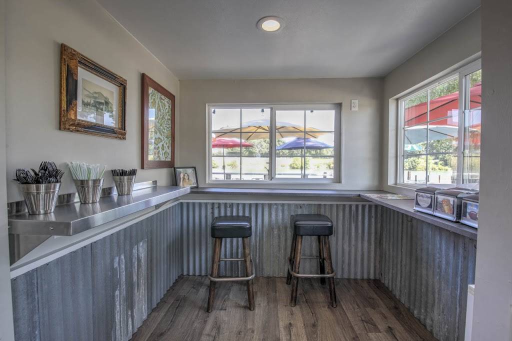 Ko-Ket Riverfront Bar & Grill | restaurant | 14174 Isleton Rd ste b, Isleton, CA 95641, USA | 9167761488 OR +1 916-776-1488