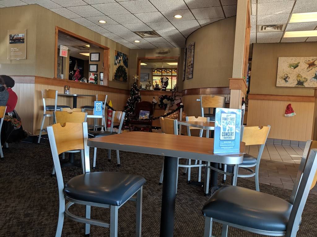 Culvers | restaurant | 411 S Lincolnway St, North Aurora, IL 60542, USA | 6308442280 OR +1 630-844-2280