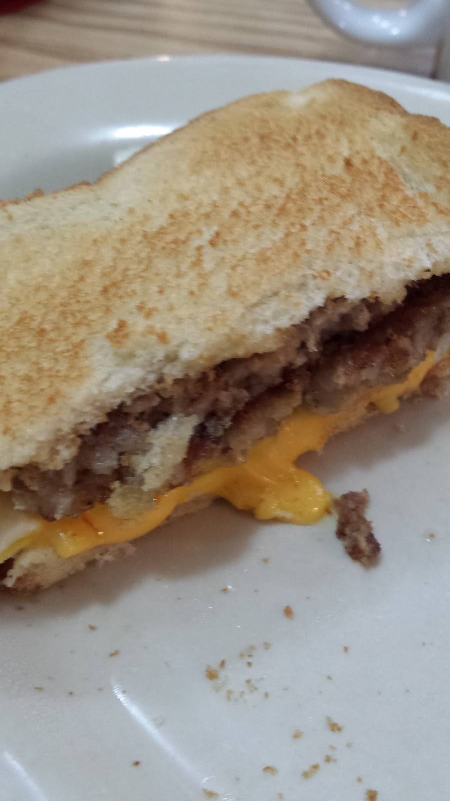 Evelyns Diner | restaurant | 904 Black Oak Rd, Bonneau, SC 29431, USA | 8438254323 OR +1 843-825-4323