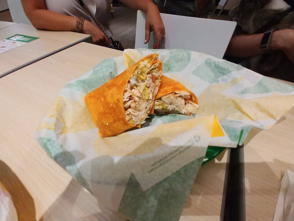 subway restaurant | restaurant | 1300 W Cermak Rd, Chicago, IL 60608, USA | 3126839578 OR +1 312-683-9578