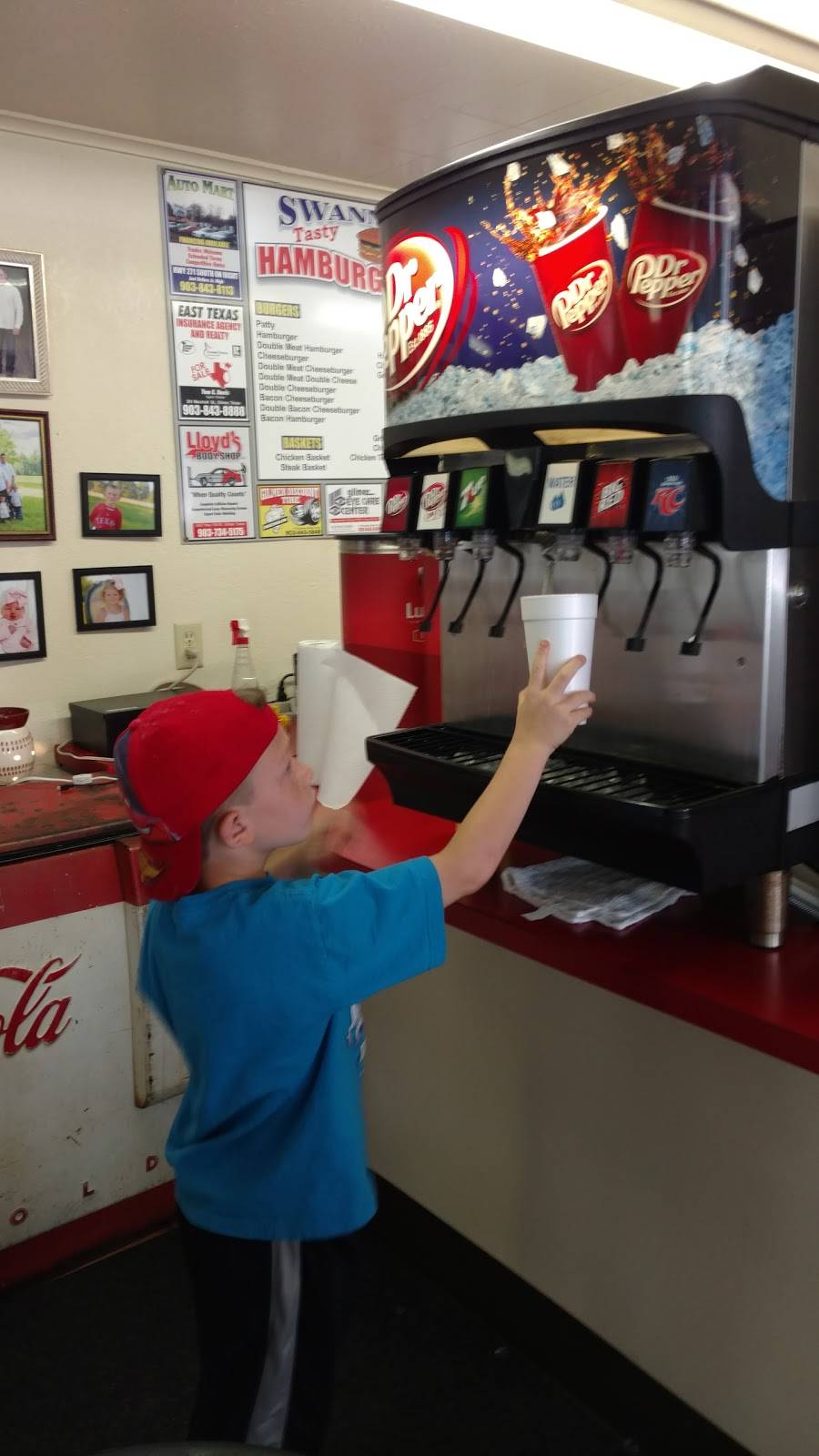 Swanners Hamburgers | restaurant | 620 W Tyler St, Gilmer, TX 75644, USA | 9038435235 OR +1 903-843-5235