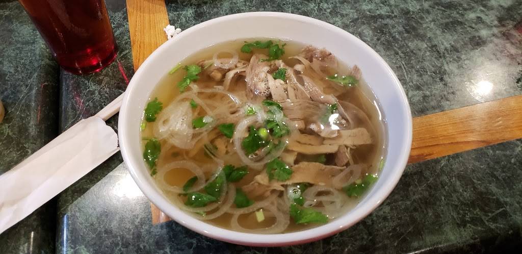 Pho Duy Vietnamese Restaurant | restaurant | 680 Peoria St, Aurora, CO 80011, USA | 3033679884 OR +1 303-367-9884