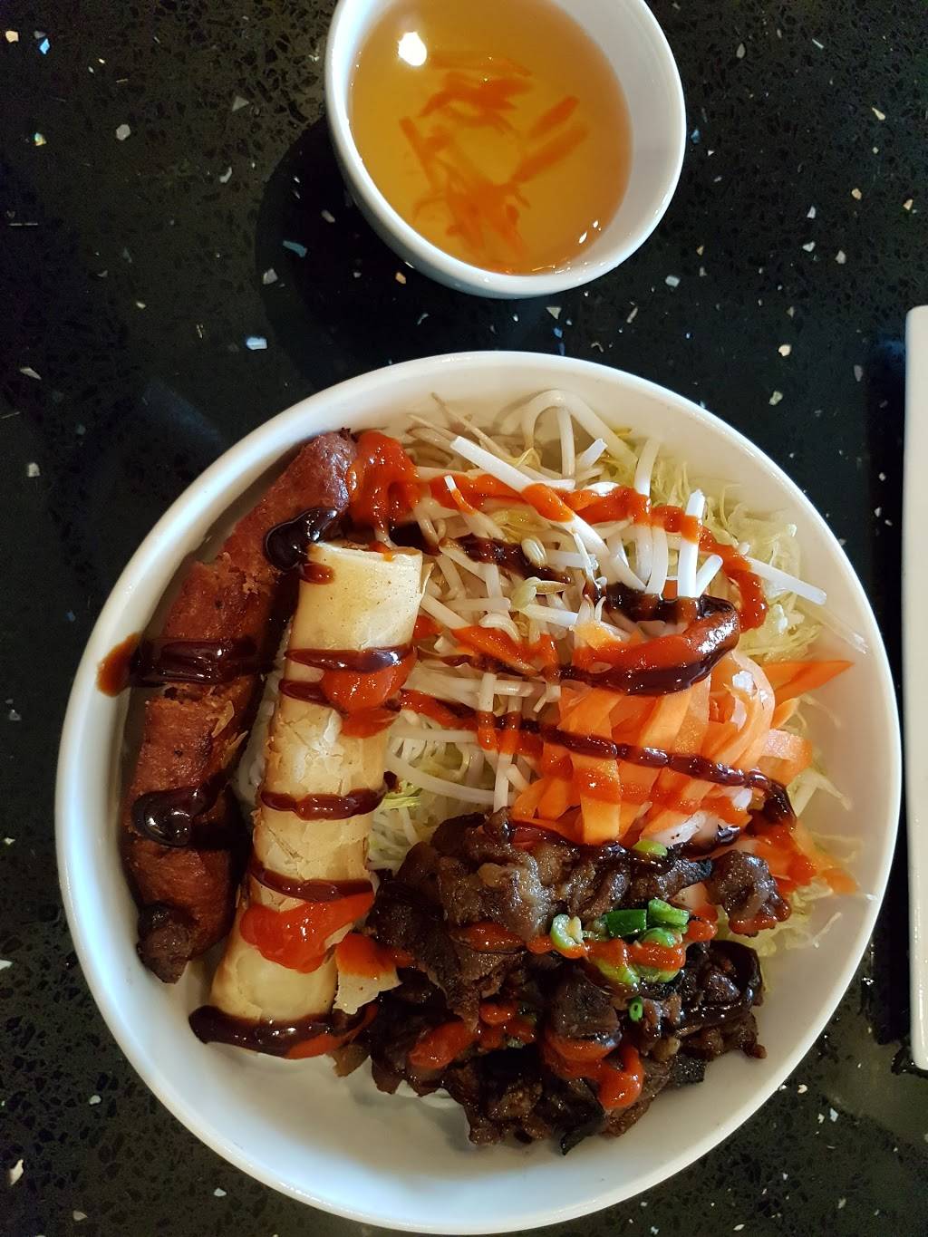 Com Pho Asia | restaurant | 16635 Yonge St, Newmarket, ON L3X 1W4, Canada | 9058309626 OR +1 905-830-9626