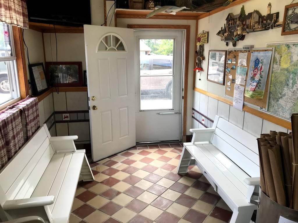 Captain Harrys Ridge Crab House | meal takeaway | 4569 Ridge Rd, Nottingham, MD 21236, USA | 4106616622 OR +1 410-661-6622