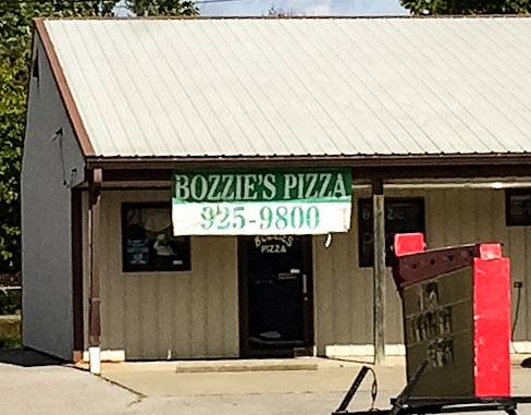 Bozzies Pizza | restaurant | 251 W Lincoln Ave, Chandler, IN 47610, USA | 8129259800 OR +1 812-925-9800