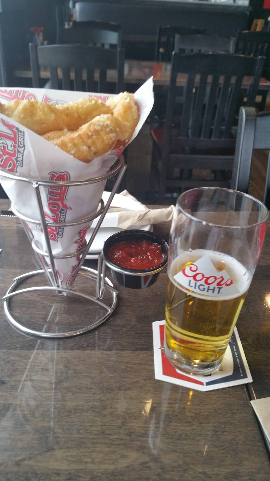 St. Louis Bar & Grill | restaurant | 350 Big Bay Point Rd Unit 11, Barrie, ON L4N 8A8, Canada | 7055034989 OR +1 705-503-4989