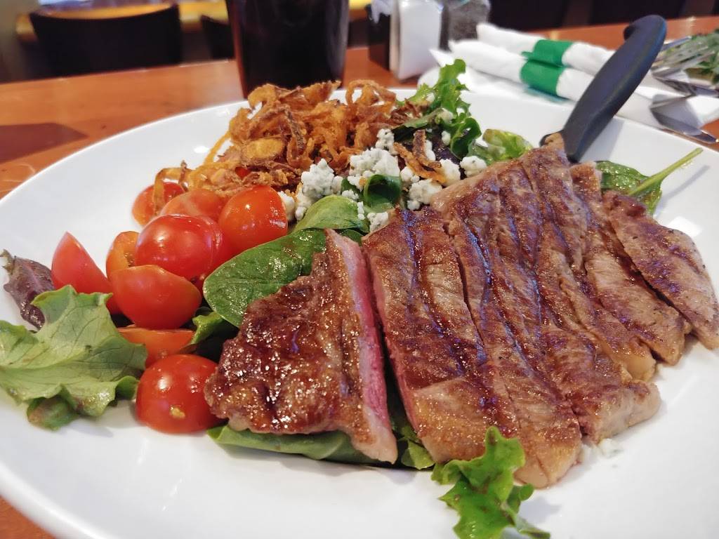 Arena Sports Bar & Grill | restaurant | 6121 Telegraph Rd, Commerce, CA 90040, USA | 3237212100 OR +1 323-721-2100