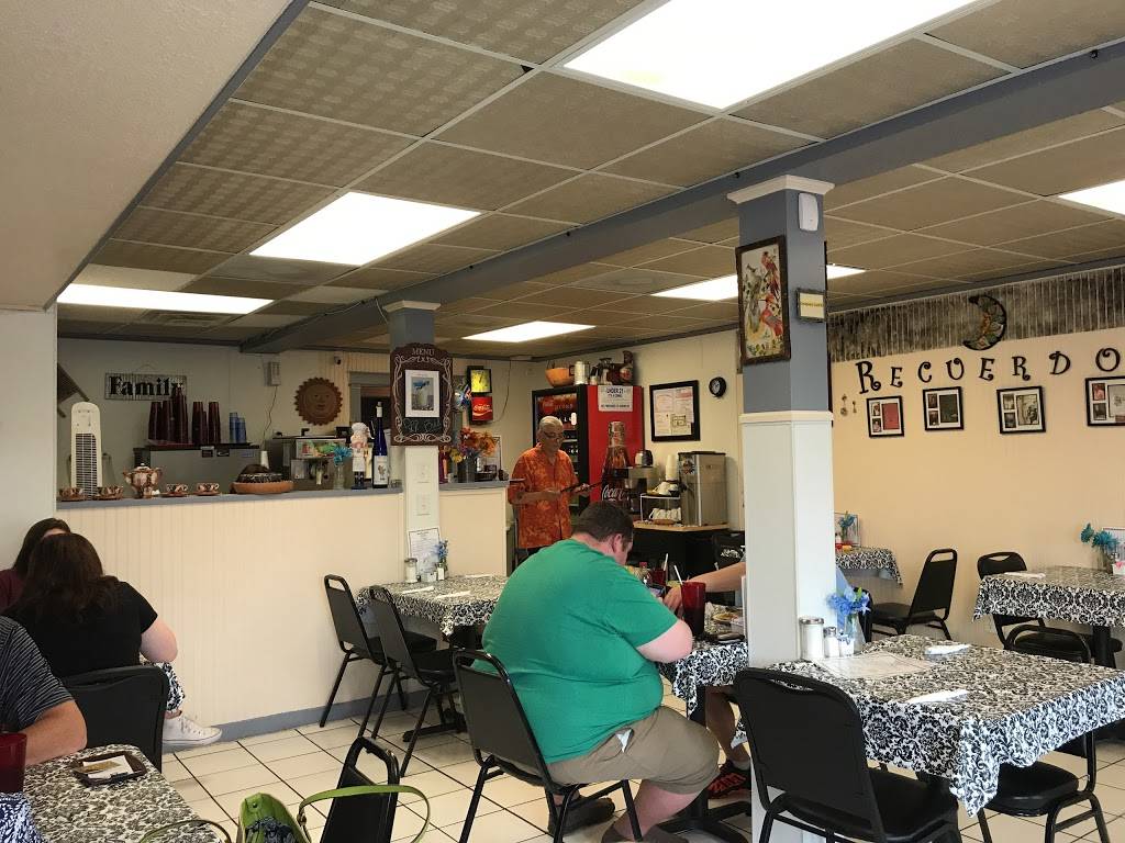 Recuerdos | restaurant | 109 W Main St, Round Rock, TX 78664, USA | 5122152295 OR +1 512-215-2295