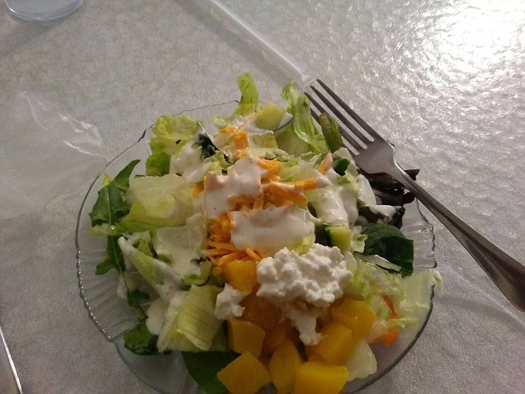 Annas Restaurant | restaurant | 100 Monroe St, Narrows, VA 24124, USA | 5407263545 OR +1 540-726-3545