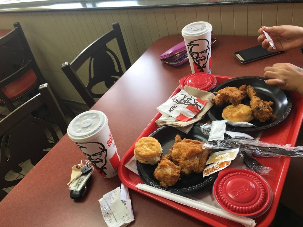 KFC | restaurant | 6501 Overseas Hwy, Marathon, FL 33050, USA | 3057436644 OR +1 305-743-6644