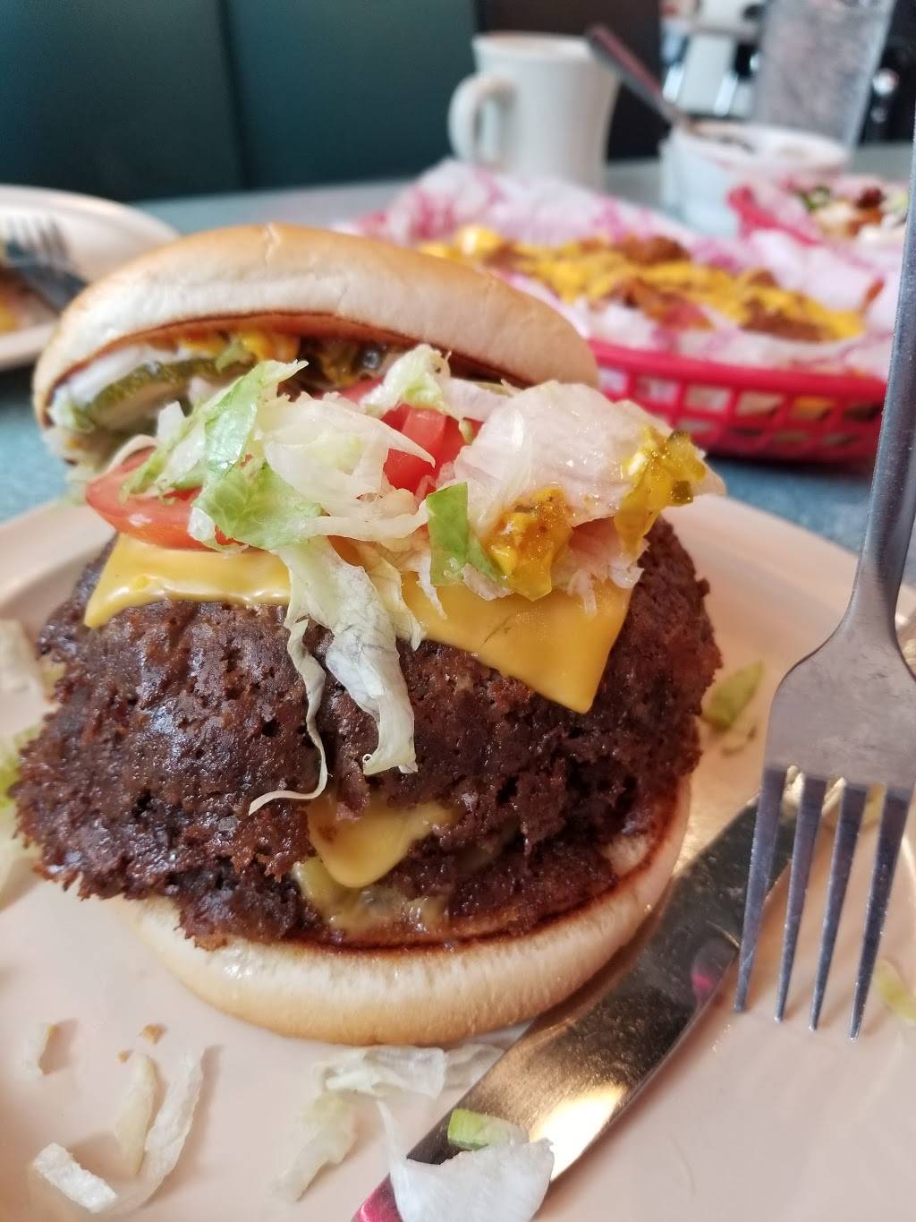 Schoops Hamburgers | restaurant | 3501 Lake City Hwy, Warsaw, IN 46580, USA | 5742689500 OR +1 574-268-9500